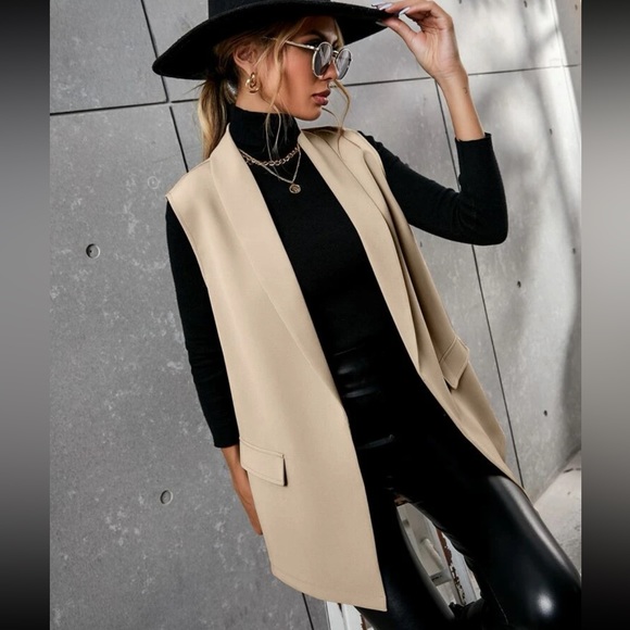 Calvin Klein Jackets & Blazers - Calvin Klein long duster vest